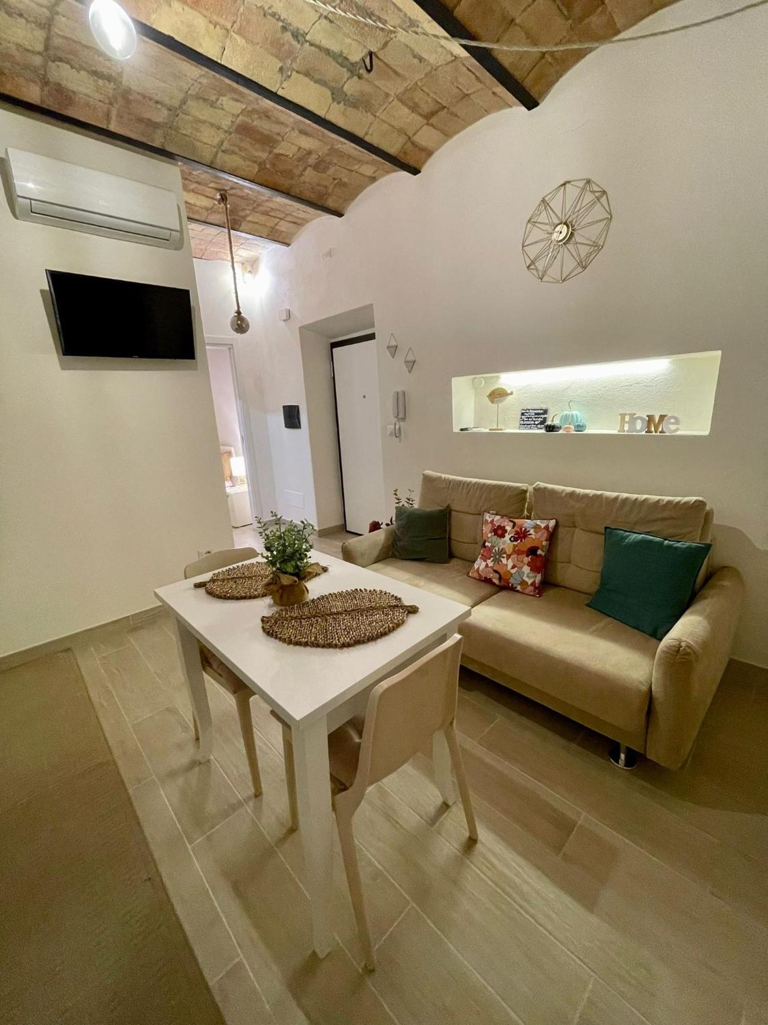 Casa Vacanze - La Torre - Appartamento Марта Екстер'єр фото