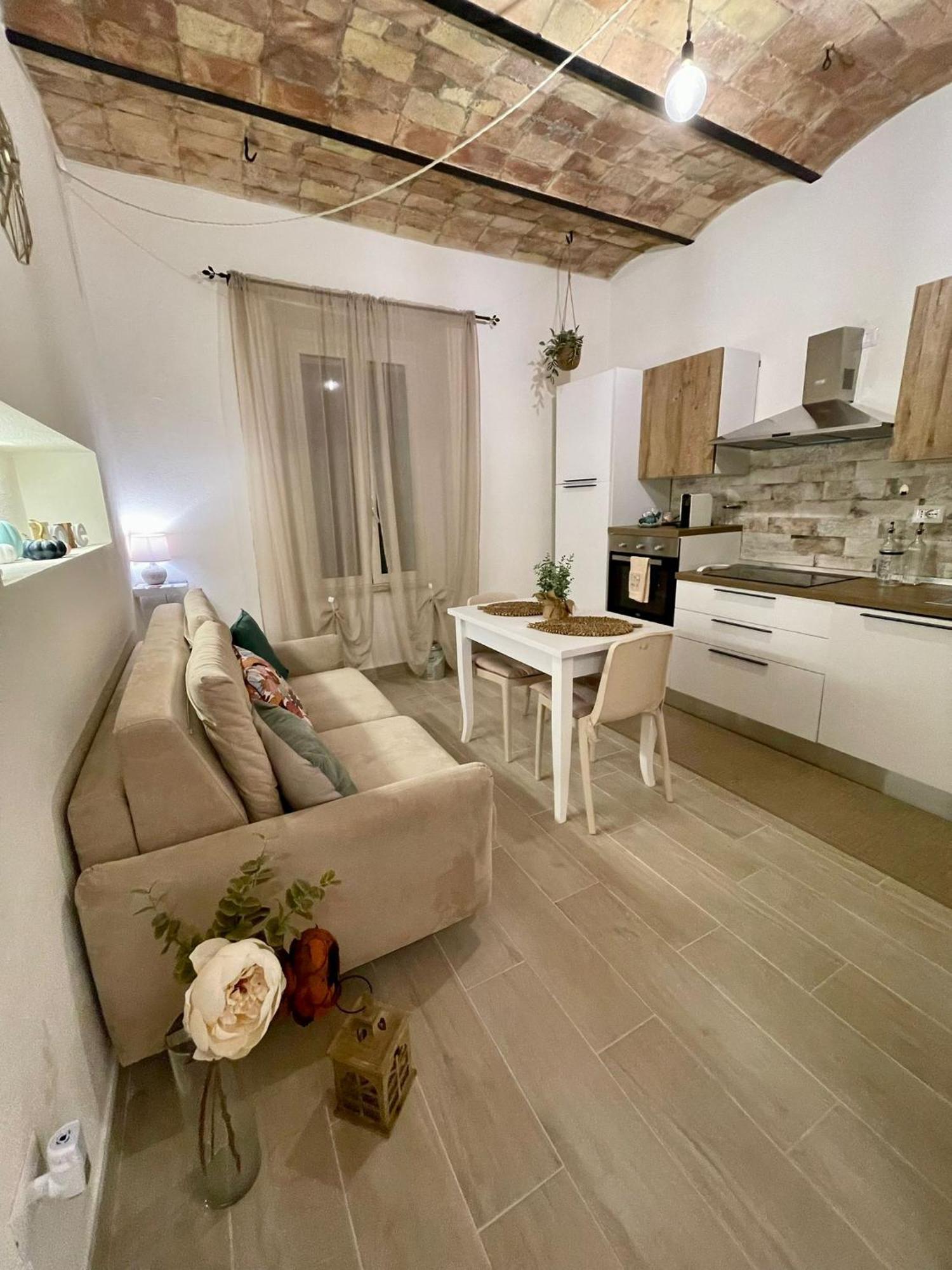 Casa Vacanze - La Torre - Appartamento Марта Екстер'єр фото